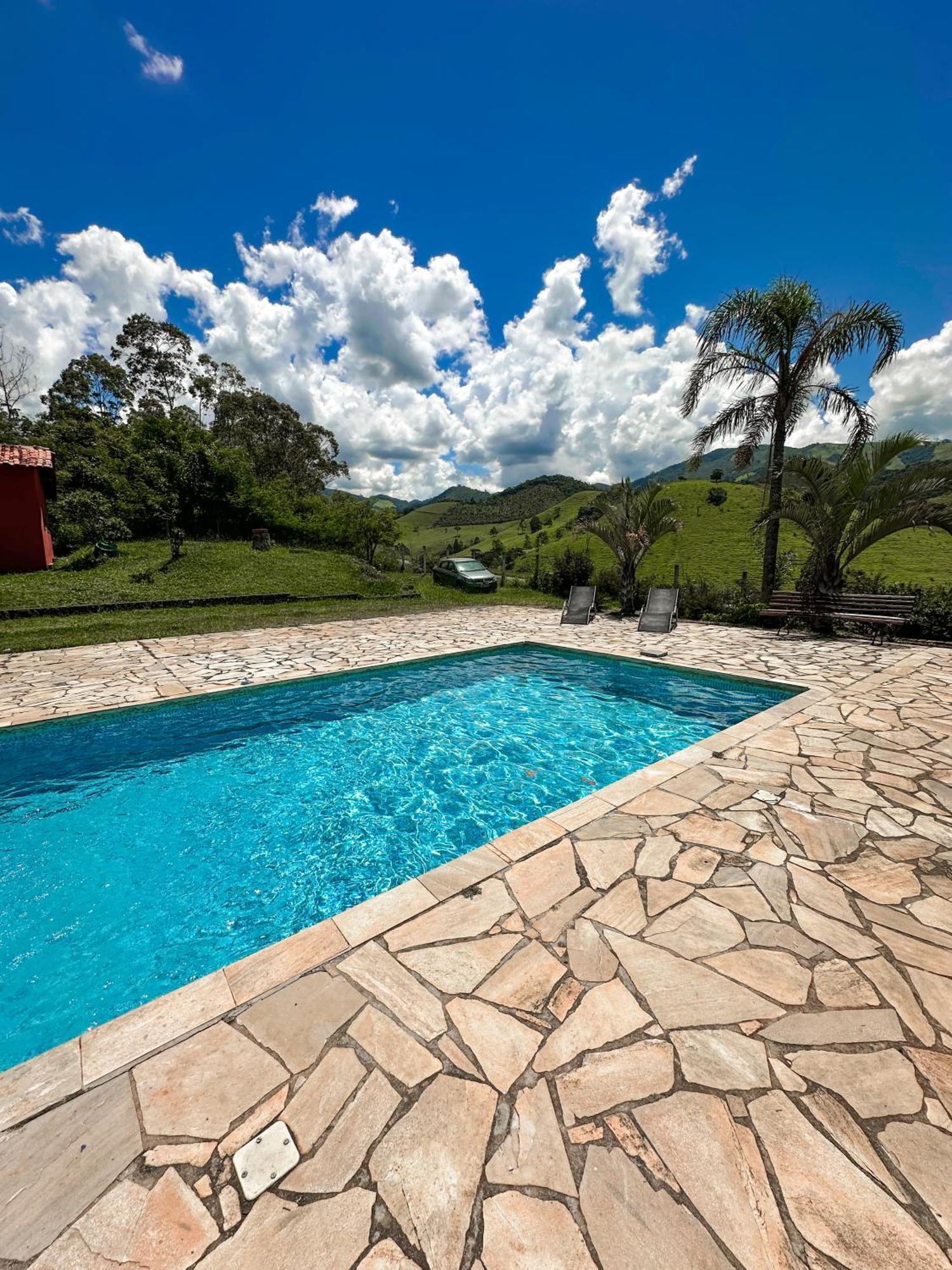 Pousada E Restaurante Casarao Passa Quatro Exterior foto