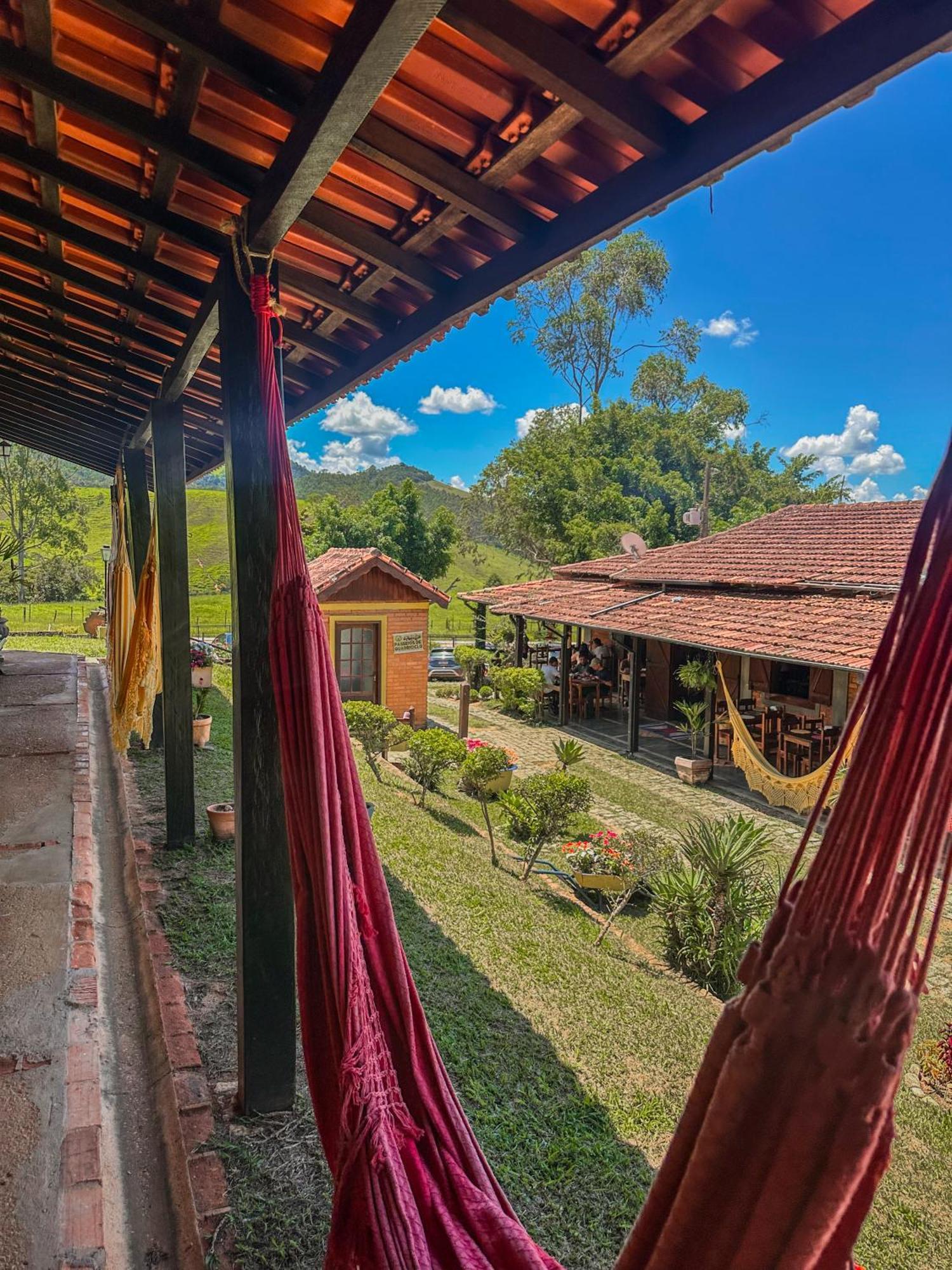 Pousada E Restaurante Casarao Passa Quatro Exterior foto